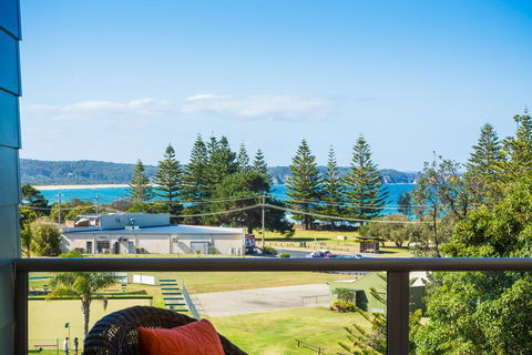 Tathra Beachbreak - Accommodation QLD 2