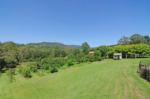 Tatiara - Spacious Family Friendly Home! - Accommodation QLD 2