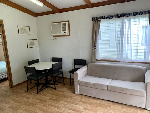 Tatura Cabin & Caravan Park - Accommodation QLD 2