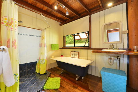 Tea Tree Cottage - Accommodation QLD 3