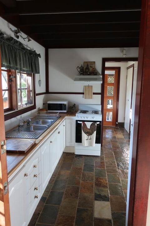Ted And Stellas On Tamborine - Accommodation QLD 2
