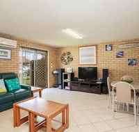 Tee Jays - Sawtell NSW - Accommodation QLD