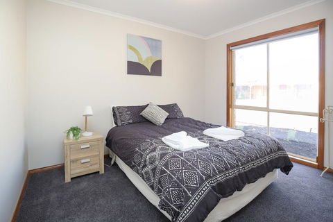 Tee Off Milura - Accommodation QLD 2