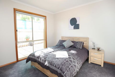 Tee Off Milura - Accommodation QLD 3