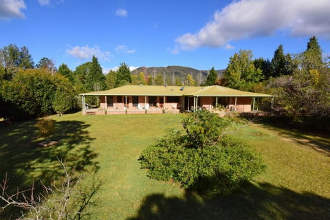 The Ambers - Comfortable Family Getaway! - Accommodation QLD 1