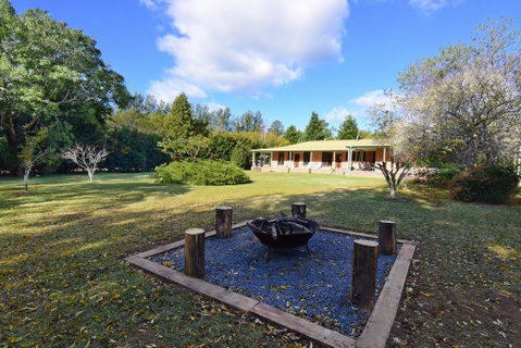 The Ambers - Comfortable Family Getaway! - Accommodation QLD 0