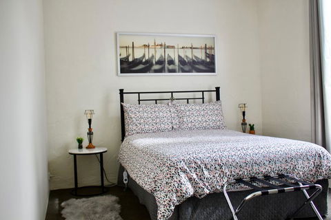 The Apartment - Moyston - Accommodation QLD 1