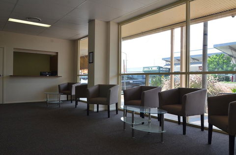 The Australian Hotel Motel - Accommodation QLD 1