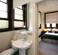 The Bank Guesthouse - Accommodation QLD