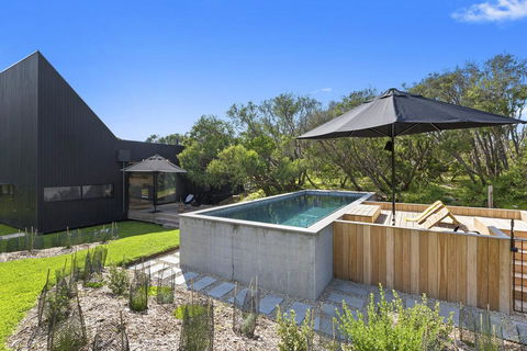 THE BATCH - St Andrews Beach - Accommodation QLD 0