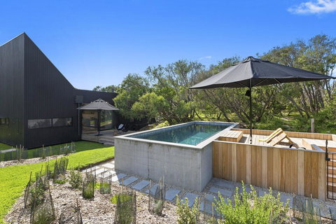 THE BATCH - St Andrews Beach - Accommodation QLD 0