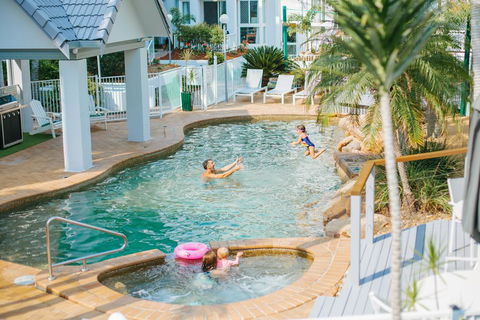 The Bay Apartments - Accommodation QLD 0