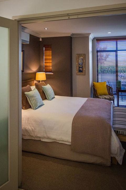 The Beach House At Bayside - Accommodation QLD 3