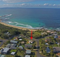 The Beach House in Berrara - Accommodation QLD