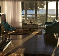 Penguin Beachfront Apartments - Accommodation QLD
