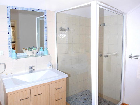Oatlands Retreat - Accommodation QLD 10