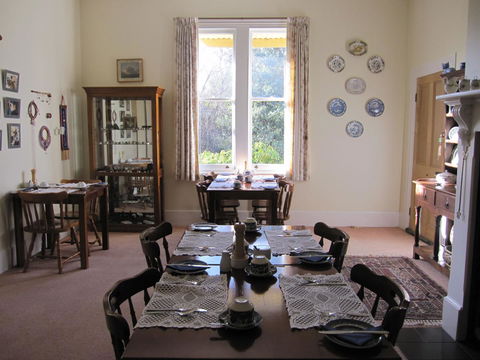 Cambridge House Bed & Breakfast - Accommodation QLD 13