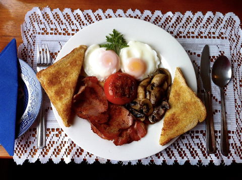 Cambridge House Bed & Breakfast - Accommodation QLD 1