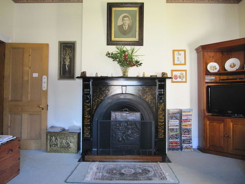 Cambridge House Bed & Breakfast - Accommodation QLD 12