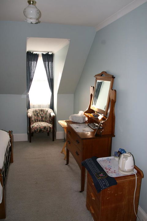 Cambridge House Bed & Breakfast - Accommodation QLD 9