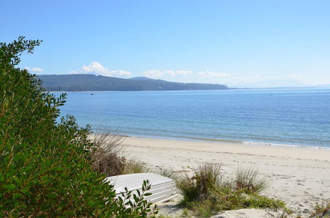 Yolla Beach House - Accommodation QLD 8