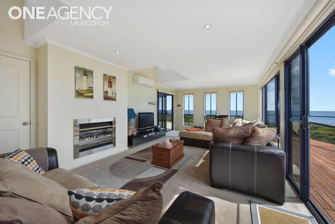 Seaspray - Accommodation QLD 6