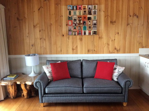 Hazelcreek Cottages - Accommodation QLD 5