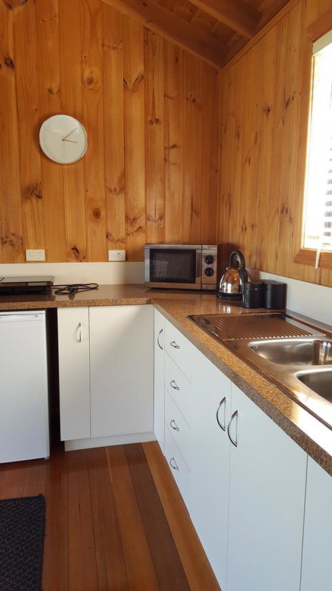 Hazelcreek Cottages - Accommodation QLD 35