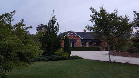 Hazelcreek Cottages - Accommodation QLD 3