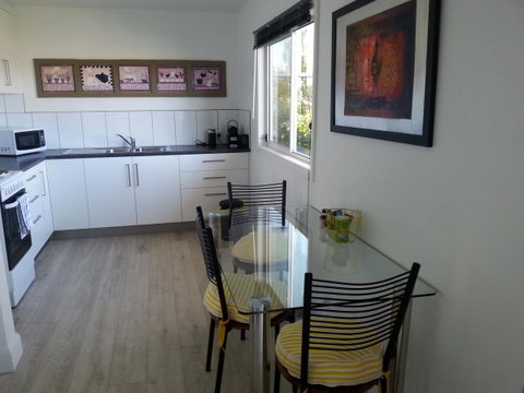 Harbour View Apartments - Accommodation QLD 8