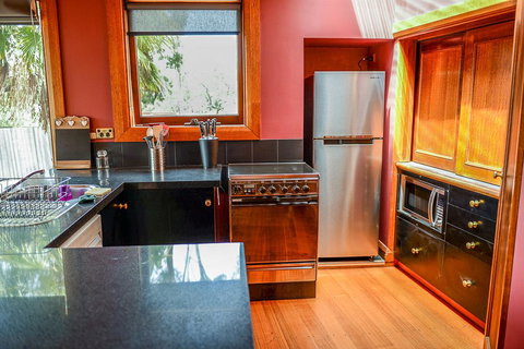 Bridge View Retreat - Accommodation QLD 27