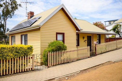 Bridge View Retreat - Accommodation QLD 28