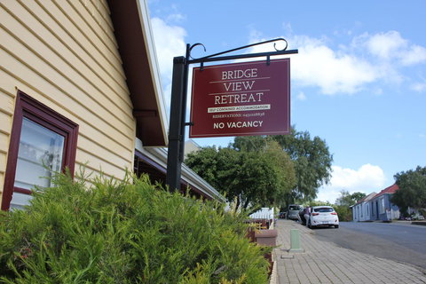 Bridge View Retreat - Accommodation QLD 11