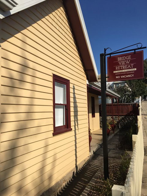 Bridge View Retreat - Accommodation QLD 10