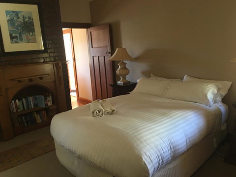 Bridge View Retreat - Accommodation QLD 20