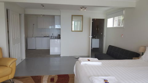 AppleBay Guest House - Accommodation QLD 7
