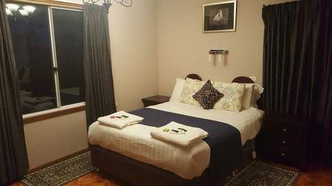 AppleBay Guest House - Accommodation QLD 35