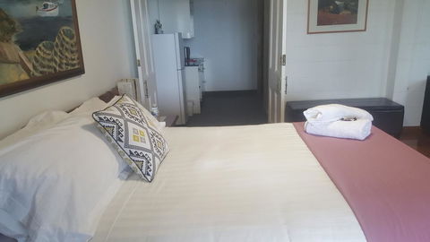 AppleBay Guest House - Accommodation QLD 25