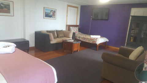 AppleBay Guest House - Accommodation QLD 24