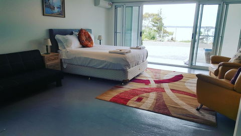 AppleBay Guest House - Accommodation QLD 11