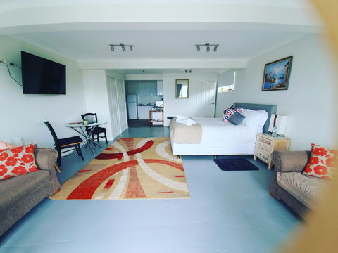 AppleBay Guest House - Accommodation QLD 1