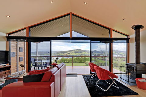 Moon River - Accommodation QLD 0