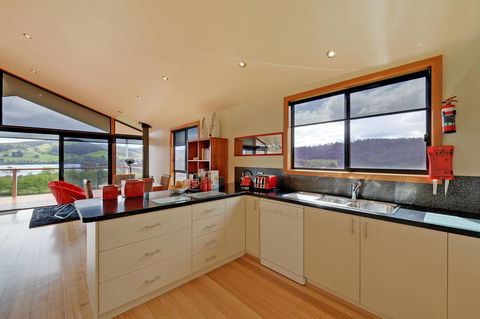Moon River - Accommodation QLD 5