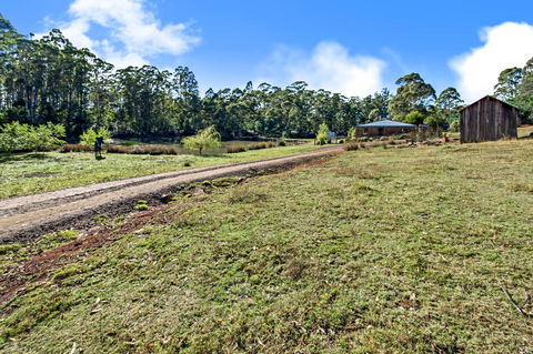 Naivasha Cottage - Accommodation QLD 15