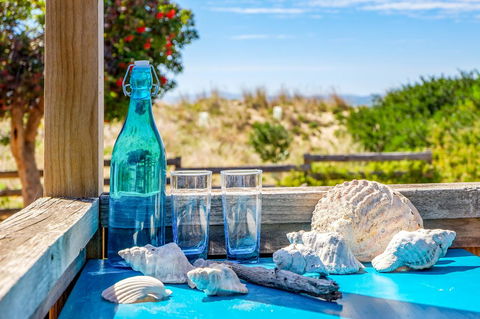 Aqua Beachfront! - Accommodation QLD 11