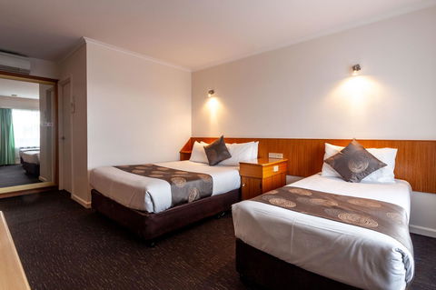 Beachfront Bicheno - Accommodation QLD 11