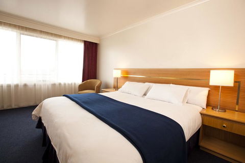 Edgewater Hotel - Accommodation QLD 31