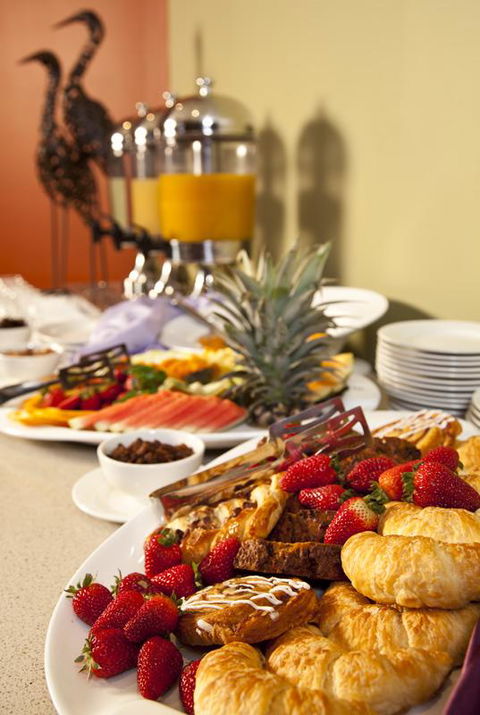 Edgewater Hotel - Accommodation QLD 23