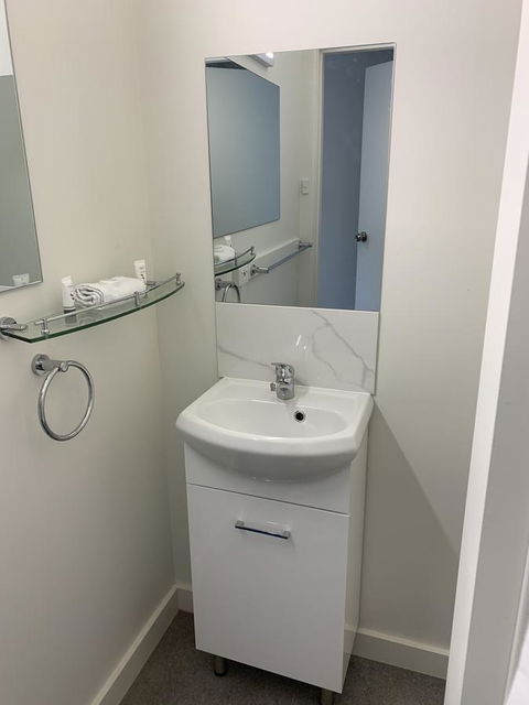 Orford Blue Waters Hotel - Accommodation QLD 5