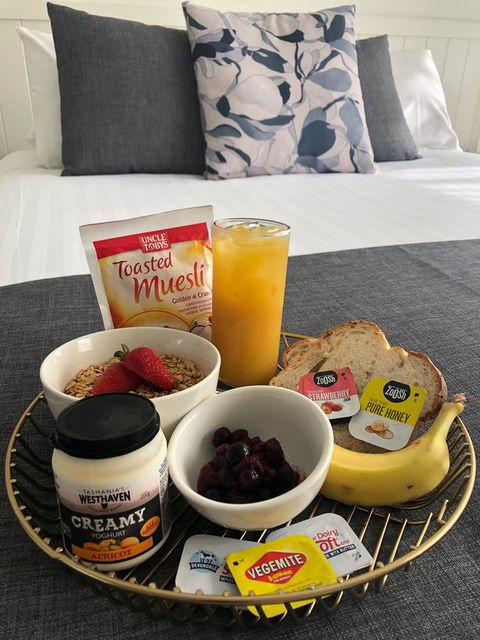 Orford Blue Waters Hotel - Accommodation QLD 1